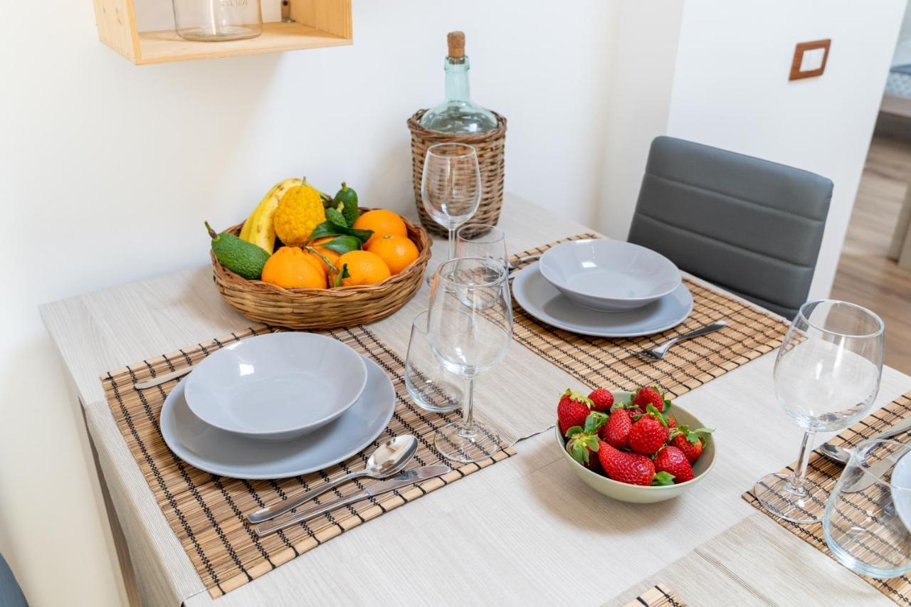 Historic Center New Apartment - Catania Stays Buitenkant foto